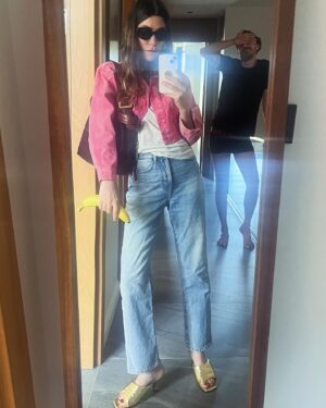 Ceren Moray Instagram - Bence sizin aynalı olanlarınız hep daha iyi.