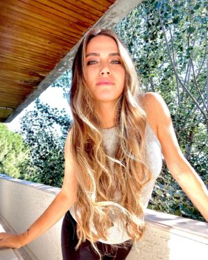 Ceyda Ateş Instagram - Rapunzel is back 🤣 #longhairdontcare