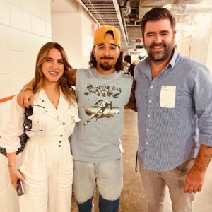 Ceyda Ateş Instagram - #fotodump @lelepons @maluma @carinleonoficial @angelicavaleoriginal 🎈