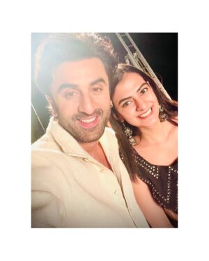 Chaithania Prakash Instagram - Extremely happy to collaborate with this gem of person for the @shamsheramovie promotions 😍 
dream come True Moment 

 video coming out soon 

Thank you so much @meta , @fabsquadmedia & @yrf 

@ankit_rihal @jej023 @anderson.samuel.r @thatmalluchekkan , @saraf_sabith , @thatmallupenn