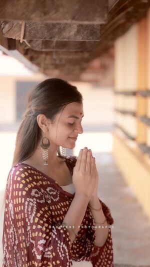 Chaithania Prakash Instagram - Hare krishna🌼

DOP🎥: @abi_fine_shooters 
Special thanks: @z_a_r_a_little