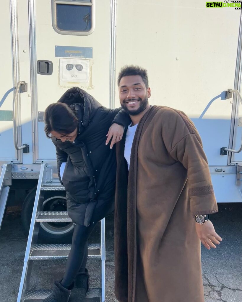 Chance Perdomo Instagram - That’s a wrap on #BADMAN 🥃 One of the most creatively fulfilling experiences I’ve had. We laughed till we wheezed. Can’t wait for y’all to see it. #goodvibes all #2024 #seeyoudowntheroad