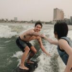 Chanya McClory Instagram - First time wake surfffff 🏄🏻💨 Happy Songkarn everyone 💦 ร้อนมากอยากเปียก ไปเล่นกัน @bangkokwakesurf สนุกสุดสุด ขอบคุณครูเฟย รูปห้าครูกลัวบอร์ดชนเรือ เลยจับบอร์ดละปล่อยกู เพื่อนเวร55