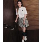 Charlene Choi Instagram - 久違的 #正菜妍誠意推介 😏 @burberry #Burberry