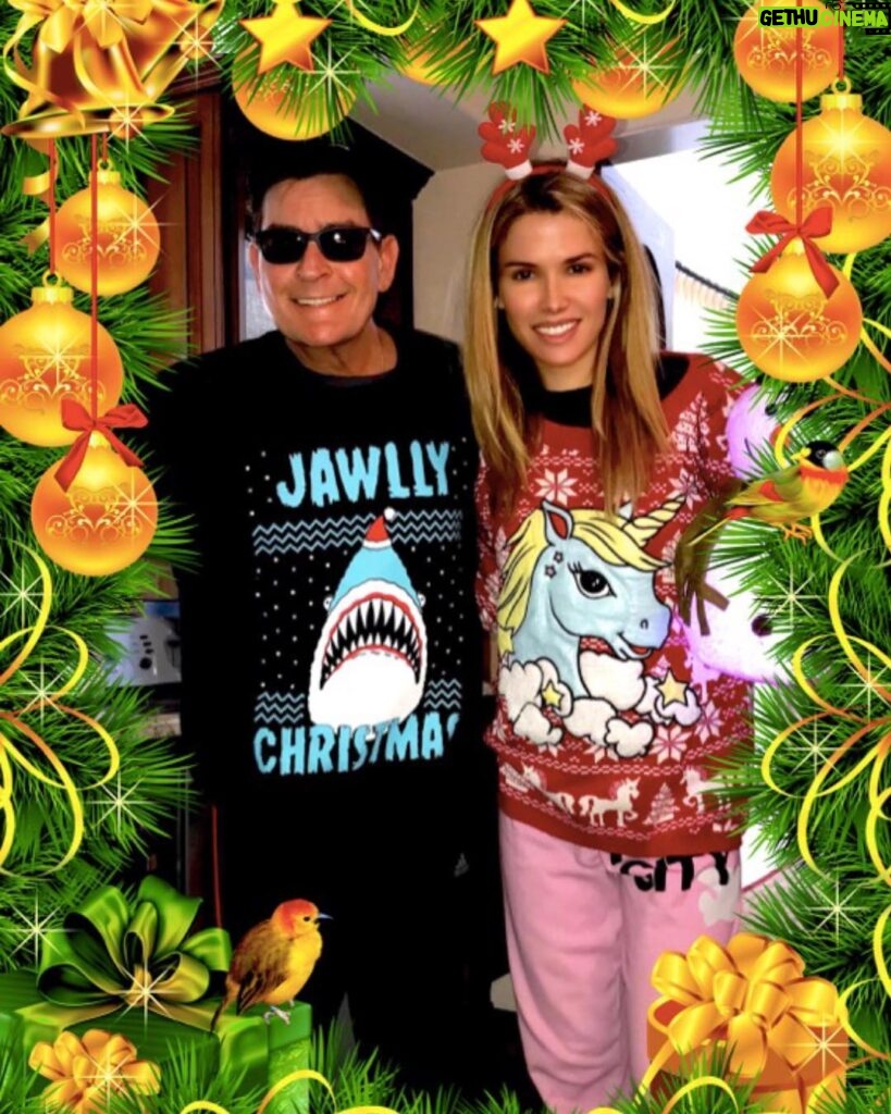 Charlie Sheen Instagram - have a holly jawlly Christmas ©️