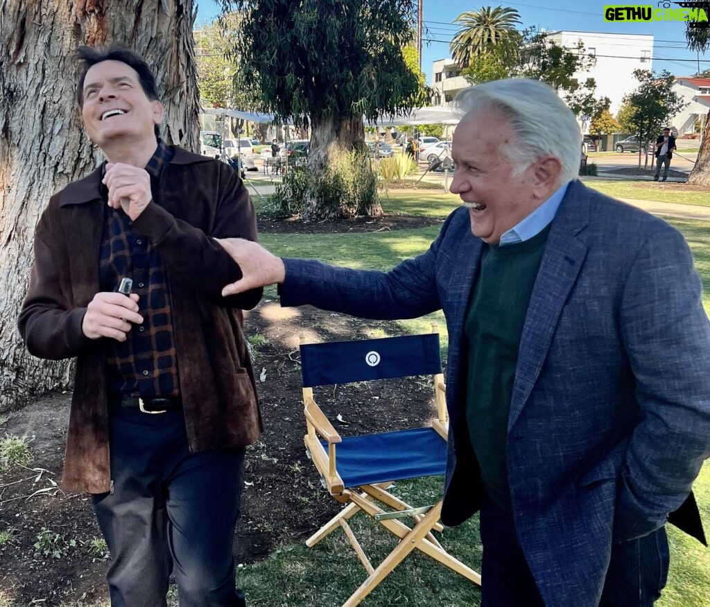 Charlie Sheen Instagram - In 1987 I saw the movie, “Wall Street”. The relationship between the Sheens reminded me of my own relationship with my father. Today, 35 years later, I got to see that relationship in reality, and in front of the camera and it was incredible. Very special, meaningful day. There’s always time for a redo. #grateful #gratitude