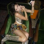 Charlotte D'Alessio Instagram - Pose!! Girls !! Fashion !