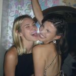 Charlotte D'Alessio Instagram - Pose!! Girls !! Fashion !