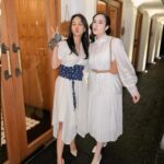 Chelsea Islan Instagram - Happy Sunday with my Day 1! Love you Buttercup 🤍🕊️