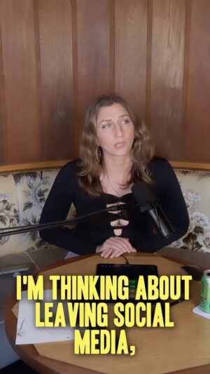 Chelsea Peretti Thumbnail - 47K Likes - Top Liked Instagram Posts and Photos