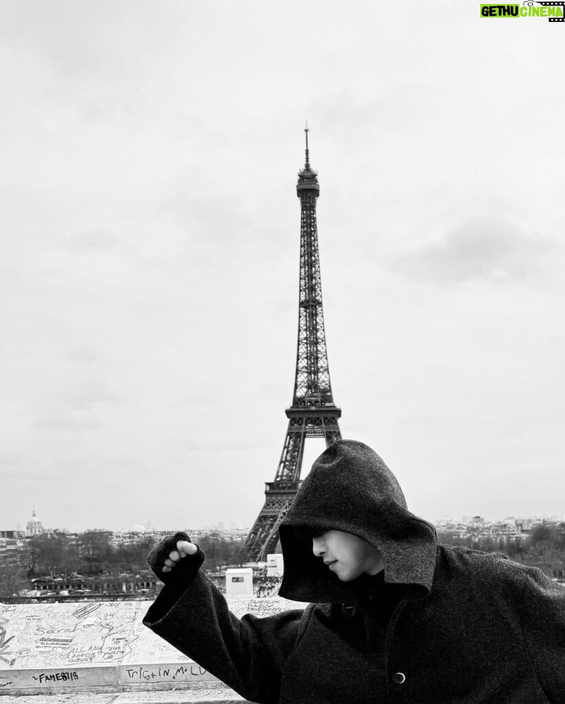 Chen Bolin Instagram - 早安、晚安🗼💫✨ Noir et blanc Paris 🖤🤍✨ #LaTourEiffel