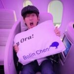 Chen Bolin Instagram – Kia Ora !!! 🇳🇿🪽 Kei te pēhea koe ！😁✨
奇異的國度,奇異的旅伴,奇遇哪些新朋友呢😃✨~~

🟡🌳 Ü 🤙🏻❤️‍🔥💥

🦙🦢🦆🪶🪶🪶

KIWI KIWI KIWI ! 🥝✨🏹

@airnz
#紐西蘭航空台北直飛
#WhatATrip