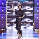 Chiara Francini Instagram - 🌈🇮🇹💖 ... la quarta puntata di #dragraceitalia è fuori da qualche giorno. Il tema è: Il diavolo veste Drag🌈 Runway: Red passion Week! Color cioccolato da mordere, vi aspetto. ❤️ La quarta puntata di #dragraceitalia 3 è su @paramountplusit Watch #DragRaceItalia Season 3 now! ♥️🇮🇹 Streaming on: 🌎 @wowpresentsplus worldwide ❤️Priscilla, io, Paola, Paolo e Ciro e Jessica vi aspettiamo❤️ Prodotto da @ballandi_ @dimitricocciuti ❤️ Dress: @tods by @walterchiapponi Shoes: @lesilla Fascinator: @francescacuccohandmade Tailleur: @roberto_cavalli by @faustopuglisi Shoes: @lesilla Hair- band: @roberto_cavalli Trench: @sandroparis Sunglasses: @jimmychoo Make up: @valentini.nina Hair: Piero Giordi per @minetteroma Styling: @andrea.mennella Thanks: @comosuenaelcorazon @angycom72 Le nostre QUEENS @sypario @vezirja @sissylea.queen @lasheevadq @amy_krania_dq @silvanadellamagliana @morgana.cosmica @laprada_weareallprada @the.leila.yarn @aurora_lightning @adrianapicassoofficial @lina.galore @bianchinimelionce