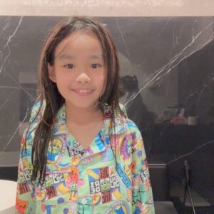 Chidjun Hung Instagram - Little girls time 🫰🧡💚💖💜