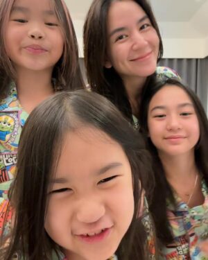 Chidjun Hung Instagram - Little girls time 🫰🧡💚💖💜