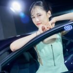 Chien Hung Instagram - / 車是可移動的城堡 在路上替我遮風避雨 乘載我的行李、情緒跟歌聲👩‍🎤（嗯？ 大家最近在車上都聽什麼 🎶🎵 這次受邀參加Audi House of Progress Taipei 品牌概念店進駐信義區的VIP之夜 近距離的體驗Audi e-tron新款電車 Q4 Sportback e-tron駕駛跟後座空間有夠舒服 體驗到整個人都躺進去了（當自家車嗎哈哈 還有從德國空運來台的Audi e-tron 概念車 （買尬帥到一個不行 ✨😳 現場能感受到Audi傳遞的永續、動能、科技跟美學 6/2 前都可以去參觀體驗唷 💖 @audi_tw #Audi #AudiTaiwan #AudiHouseofProgressTaipei