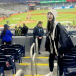 Chien Hung Instagram - /#千在加拿大 今天看道奇到多倫多藍鳥的主場 因為之前的傳言大谷翔平一上場主隊球迷全場狂噓 但看到他第一打席全壘打又全場歡呼 一個又愛又恨的概念嗎哈哈哈 在周邊都是藍鳥球迷的位子跟同學還是照常歡呼哈哈哈 球場賣的熱狗超大份本來覺得好讚結果太鹹反而是負擔哈哈哈 然後半夜地震大家還好嗎？ 當時我正在上課看到訊息馬上問家人 再次提醒外出盡量走騎樓 平平安安 #千175ootd