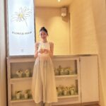 Chien Hung Instagram - 昨天的一日店長片段 🌼☀️ 活動在4/1 發報名表的時候好多人問 「是愚人節企劃嗎？😳」哈哈哈哈 謝謝所有報名參加的大家 也謝謝PAZZO用心佈景跟準備超多禮物 中獎機率超高很讚哈哈哈 立刻現場帶大家三泰民喊起來集氣 🔊 第二次的聯名從去年九月中開始討論 所以上線前一直很興奮 天氣轉熱接下來要來爆穿一波了 YA 🧡 #chienstyle #千175ootd @pazzo 🌸謝謝榆萱的影片好讚哈哈 ✨ 🌸謝謝PAZZO所有的工作人員跟銀針 ❤️‍🔥 #有正常版跟加長版可以挑選 #還沒逛的快去官網或門市看看🥰
