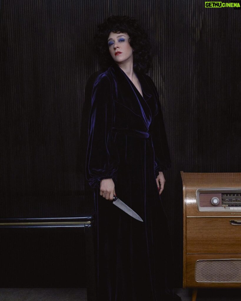 Chloë Sevigny Instagram - The remake by #lucaguadagnino for @manfantastic Blue Velvet dressing gown by @jonathan.anderson for @loewe wig @sergenormant makeup @gitabass styling by my long time crush @jaymassacret 🔪