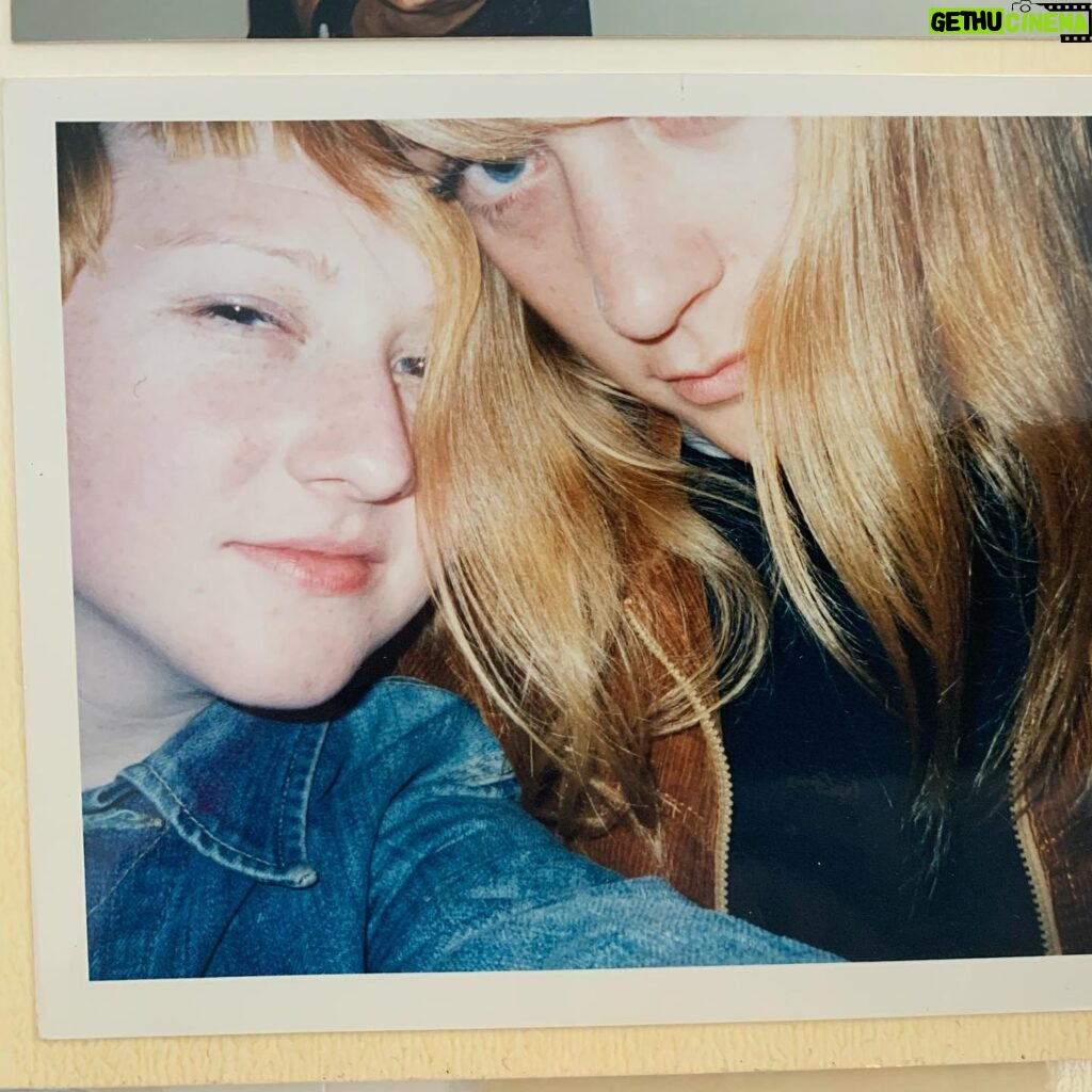 Chloë Sevigny Instagram - Missing you @alannalannibug we hold you in our hearts and on our minds till we meet again. 🕯 Aug 7, 1977~Jan 31, 2021