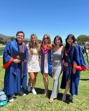 Chloe Lukasiak Instagram - I’m officially a college grad 🫶🏻