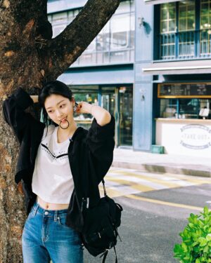 Choi Hee-jin Instagram - 🌞