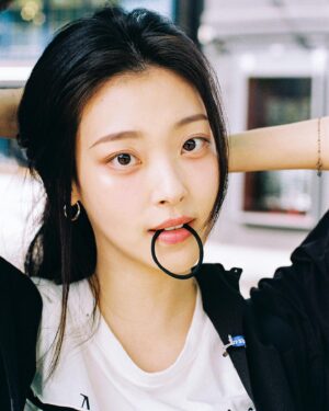 Choi Hee-jin Instagram - 🌞