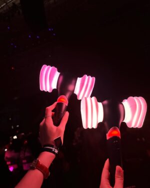 Choi Hee-jin Instagram - 너무나도 멋진.
감동😭😭😭🎀
오래 오래 간직해야지💕고마워 언니!!!!