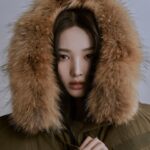 Choi Yun-jin Instagram - 버커루의 23FW 아우터 컬렉션 화보를 함께하게 되었어요! 버커루와 함께하는 따뜻한 겨울🖤 @buckaroo_official @harpersbazaarkorea #BUCKAROO #버커루