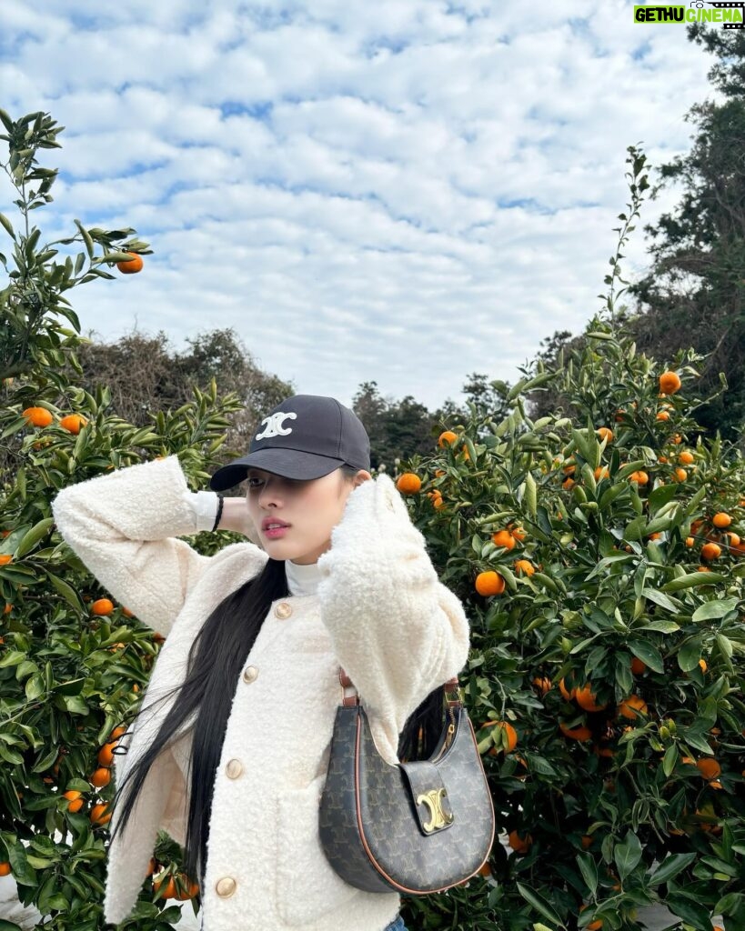 Choi Yun-jin Instagram - Bye👋2023 in jeju