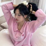 Choi Yun-jin Instagram - 😗🎀