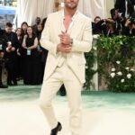 Chris Hemsworth Instagram - Incredible night at the Met Gala. Massive thank you to Anna Wintour and my gorgeous date @elsapataky @tomford @chopard @gettyentertainment, @metcostumeinstitute, @voguemagazine