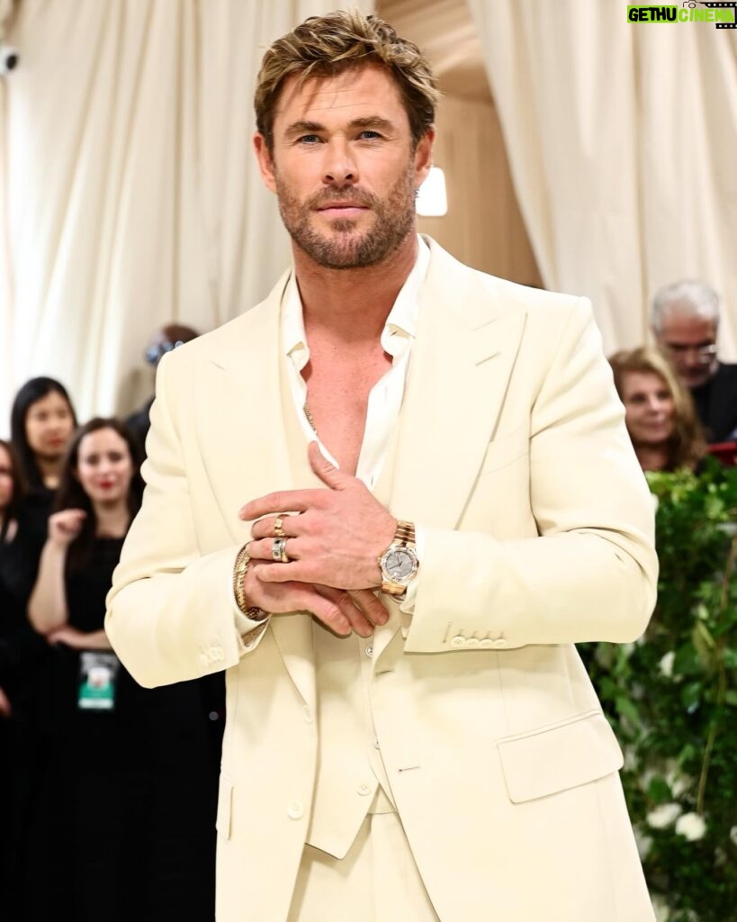 Chris Hemsworth Instagram - Incredible night at the Met Gala. Massive thank you to Anna Wintour and my gorgeous date @elsapataky @tomford @chopard @gettyentertainment, @metcostumeinstitute, @voguemagazine