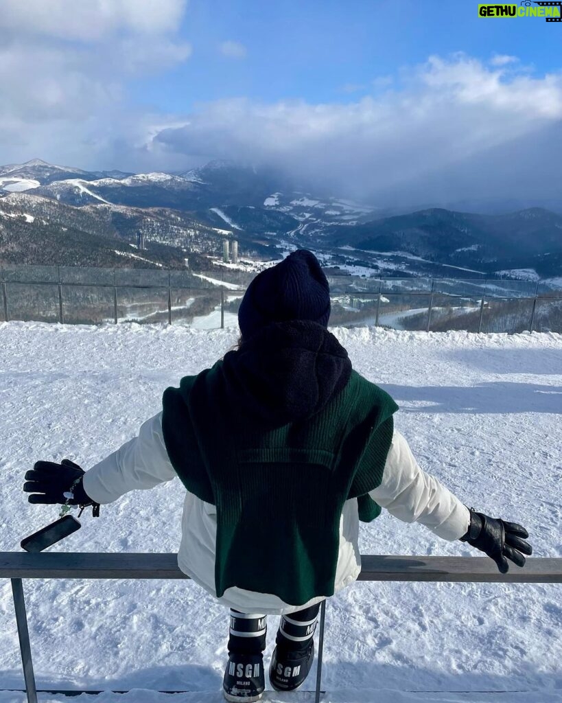 Chrissie Chau Instagram - ⛄️❤️☁️🍦