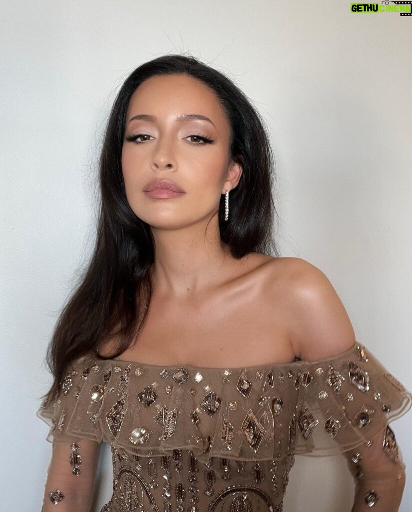 Christian Serratos Instagram - Thank you to the talented souls who made me feel so good on such a special night! @jennakristina @jerrod.roberts @robzangardi @zuhairmuradofficial @nails_of_la @colorbymattrez @adamcampbellhair @rum_brady