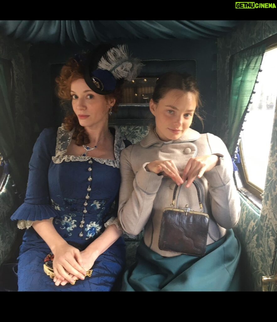 Christina Hendricks Instagram - Episode Four of #Buccaneers airs today on @appletv . Very proud of this episode and our beautiful camera work, extraordinary costumes and sets. A feast for the eyes! @kristine_froseth @immywaterhouse @josietotah @aubribrag @alishaboe @mia.threapleton.official @guyremmers @mattbroome3 @thisadamjames @simone1kirby @vissey.s