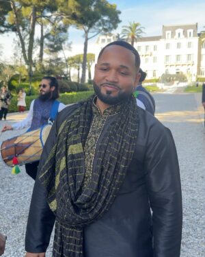 Christina Milian Instagram - Splashes of color & love in Côte d’Azur 💒💜✨ 
When the wedding invitation says ‘Colorful, Elegant Indian Attire’ you dress the part & even better we experienced the culture! Such a beautiful parade down the isle with the groom. #WeUnderstoodTheAssignment 🥳 
Congrats Again to the Kamani’s! Had a blast.

Outfit: @indianfashionsparis