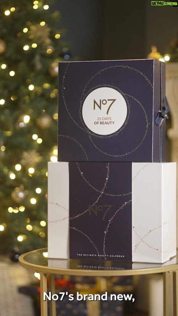 Christine Lampard Instagram - I have some very exciting festive news for you all! 🎄 @no7uk’s two beauty advent calendars are now available in store & online at @bootsuk!! We are spoilt with choice this year, with two amazing calendars to choose from - the 25 Days of Beauty core calendar featuring some of your favourite skincare products plus new limited-edition cosmetics AND the Ultimate calendar which includes 23 full-sized products!! Let me know which one you get your hands on 😍 Let the countdown to Christmas officially begin… #no7christmas AD