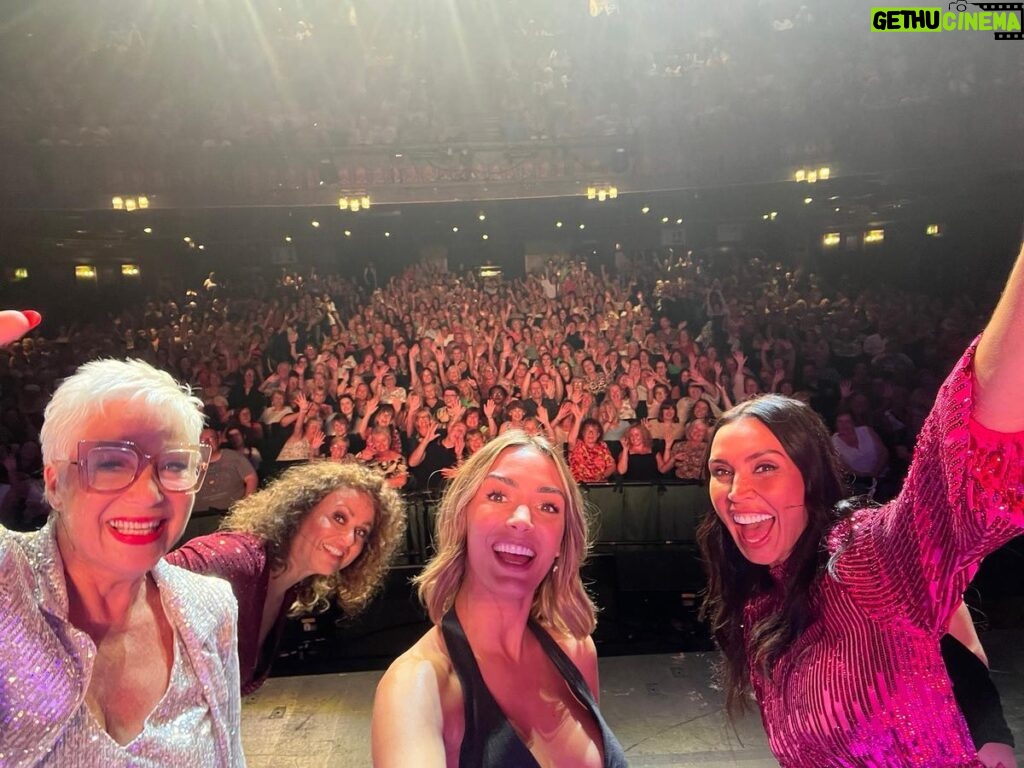 Christine Lampard Instagram - Thank you to our wonderful audiences keeping us company on the #loosewomenlive tour! You’ve been absolutely immense!! 🥰💖 @loosewomen @thelondonpalladium @atg_tickets #manchester