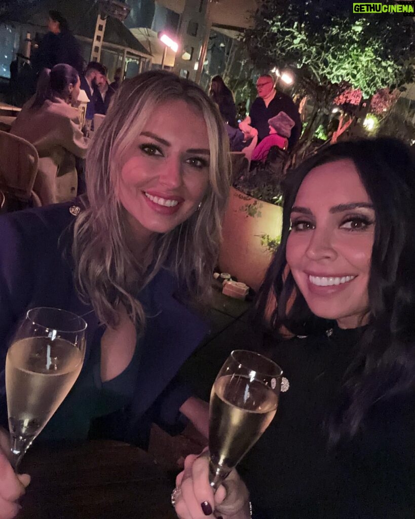 Christine Lampard Instagram - Happy Birthday little sis @nikjayne_12 ♥️♥️♥️