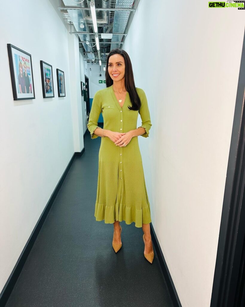 Christine Lampard Instagram - @lorraine looks! Dress from @sandroparis 💚