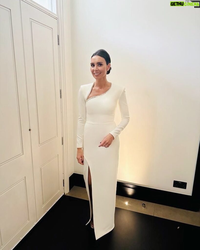 Christine Lampard Instagram - We had a wonderful evening celebrating our unsung heroes and the incredible work that our NHS does for us all! 💙 dress by @safiyaa_official #whocareswins