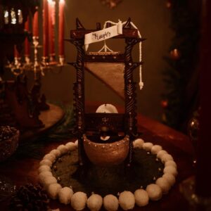 Christine McConnell Instagram - Merry Christmas Eve!! ✨🎄✨

This is my 2016 100% edible Christmas project and I can’t wait to create what I have planned for 2021 🎉🔥🎉