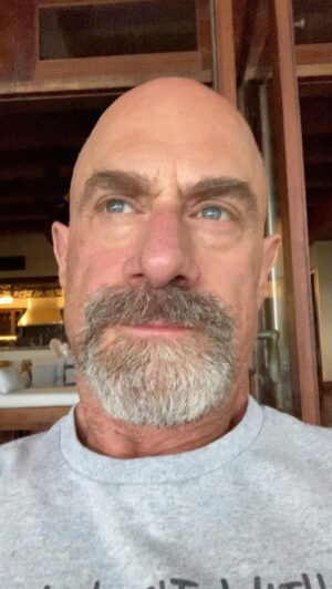 Christopher Meloni Instagram - Thank you @sagaftra #negotiators #Members #picketers for #keepingthefaith