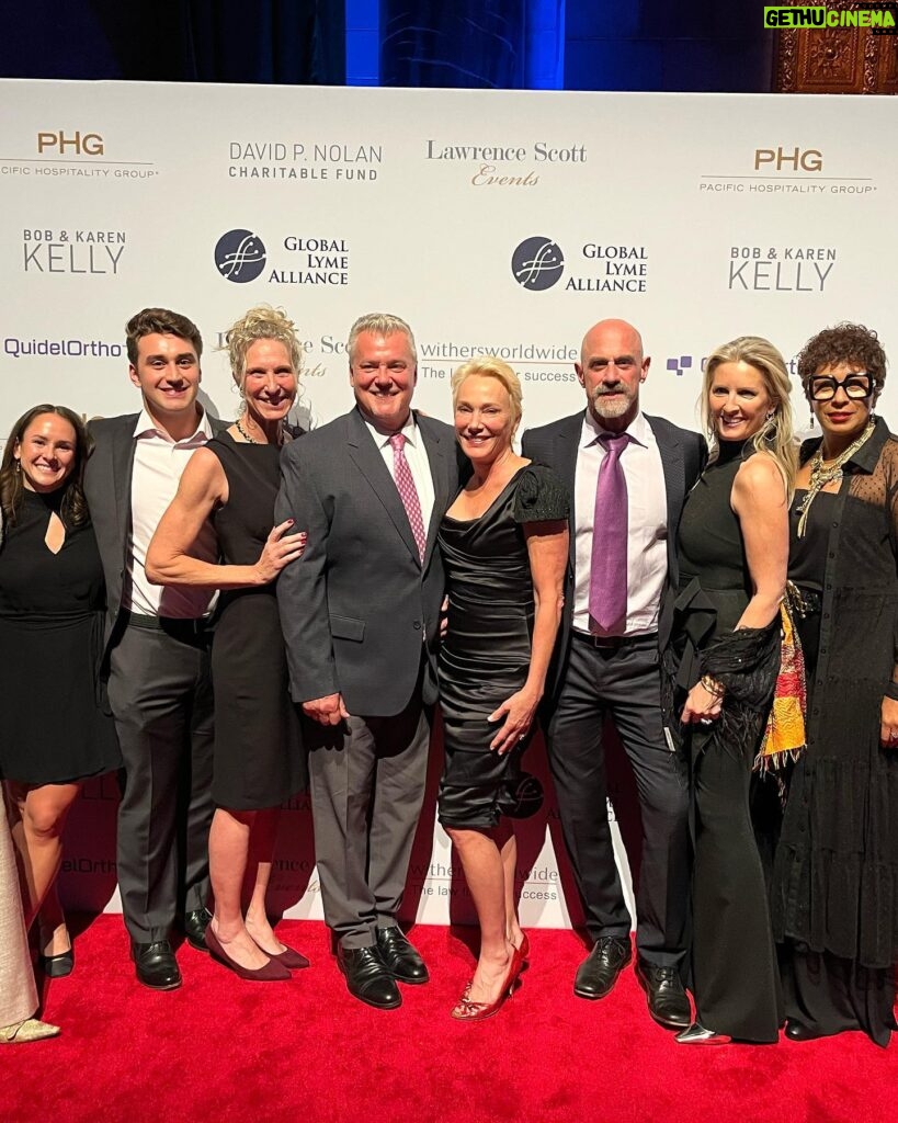 Christopher Meloni Instagram - With @globallymealliance CEO @lrmac444 my tenacious warrior @sherman.meloni and #greatfriends it was a GREAT nite of celebration for all the magnificent work @globallymealliance has accomplished, all the hard work EVERYONE in this community has done, and the continued commitment everyone has dedicated themselves to in order to #movetheneedle #perseveretofindacure #chronicLymeisReal