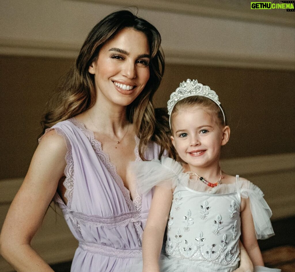 Christy Carlson Romano Instagram - Princess Sophia’s 5th Birthday Royal Tea 👑 #princess #disney #cinderella #ariel