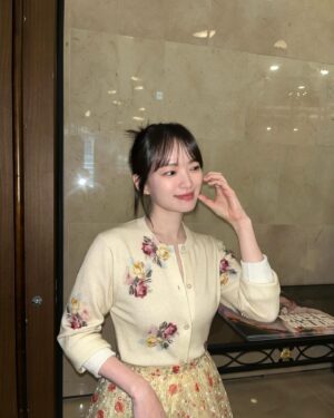 Chun Woo-hee Thumbnail - 52.1K Likes - Most Liked Instagram Photos