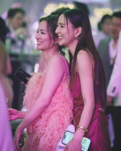 Chutima Teepanat Instagram - ความตัวใหญ่คูณ 2 เท่าของน้อน @green_ausadaporn 555555 🐷🐷🐷🐷 #leeflukeeverafter by @narakornphotography