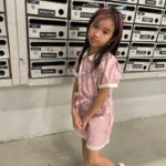 Chutima Teepanat Instagram - @baby_pipim มาตามล่าแพนเค้กรูปการ์ตูนค่ะ🤣 hair @aiya_beauty_cafe outfit @littlefairykid sneaker @blocb_official