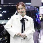 Chutima Teepanat Instagram - B Autohaus @bautohaus.official สัมผัสรถตู้ครอบครัวและชุดแต่งใหม่ล่าสุดของ New Toyota Alphard / Vellfire นั่งสบาย ฟังก์ชันครบ มีรถพร้อมส่งมอบกว่า 200 คัน รับโปรโมชันที่ดีที่สุดในงาน Motor Show 2024 บูธ B11 อาคารชาเลนเจอร์ อิมแพ็ค เมืองทองธานี ตั้งแต่วันนี้ - 7 เม.ย. 67 #BAutohaus #RowenThailand #Rowen